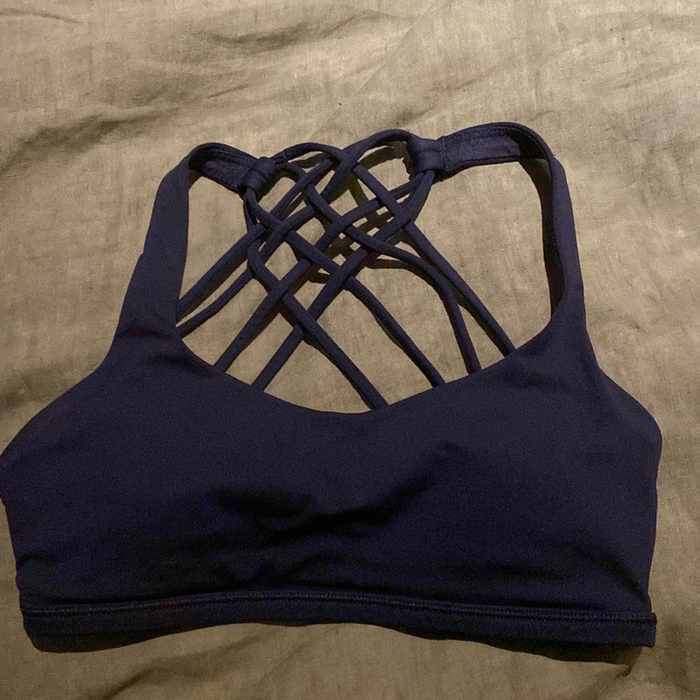 Lululemon free to be wild bra